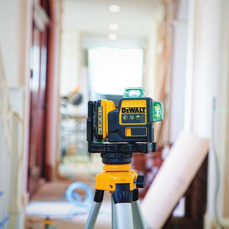 Nivel láser de 3 rayos verdes autonivelante de 360 grados DEWALT 12V MAX de ion de litio de 100 pies con batería de 2.0Ah, cargador y estuche - DW089LG