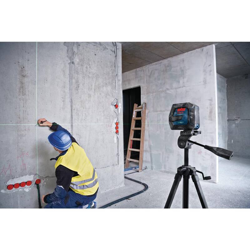 Bosch 100 ft. Láser autonivelante verde con tecnología VisiMax, montura en L-Bracket más trípode compacto con altura ajustable - GLL10040G+BT150
