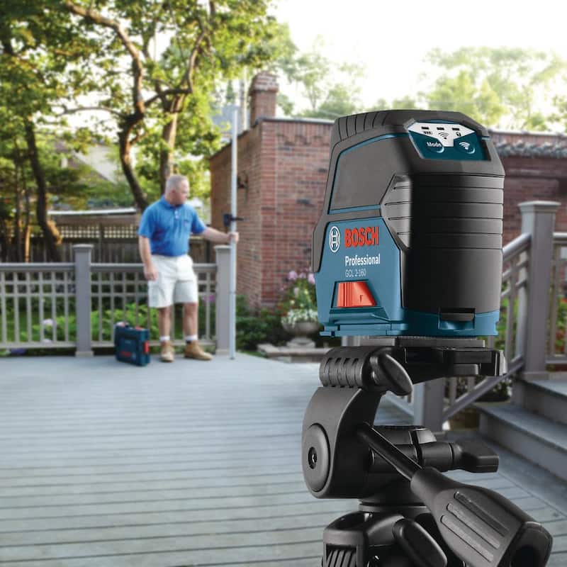 Nivel láser de líneas cruzadas de 65 pies con puntos de plomada, autonivelante, incluye estuche rígido y soporte de precisión - GCL 2-160 de Bosch