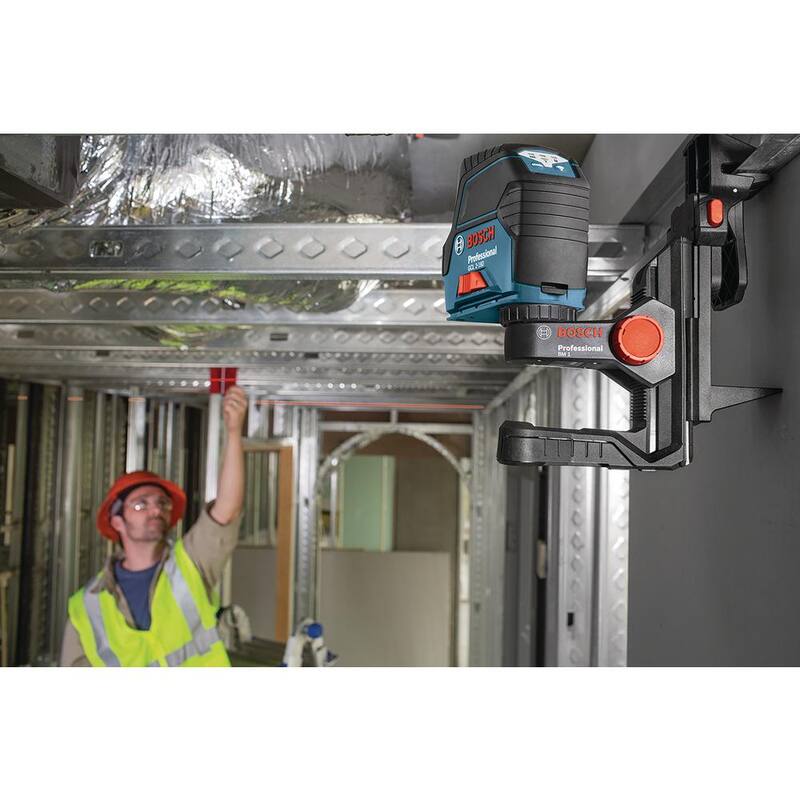 Nivel láser de líneas cruzadas de 65 pies con puntos de plomada, autonivelante, incluye estuche rígido y soporte de precisión - GCL 2-160 de Bosch