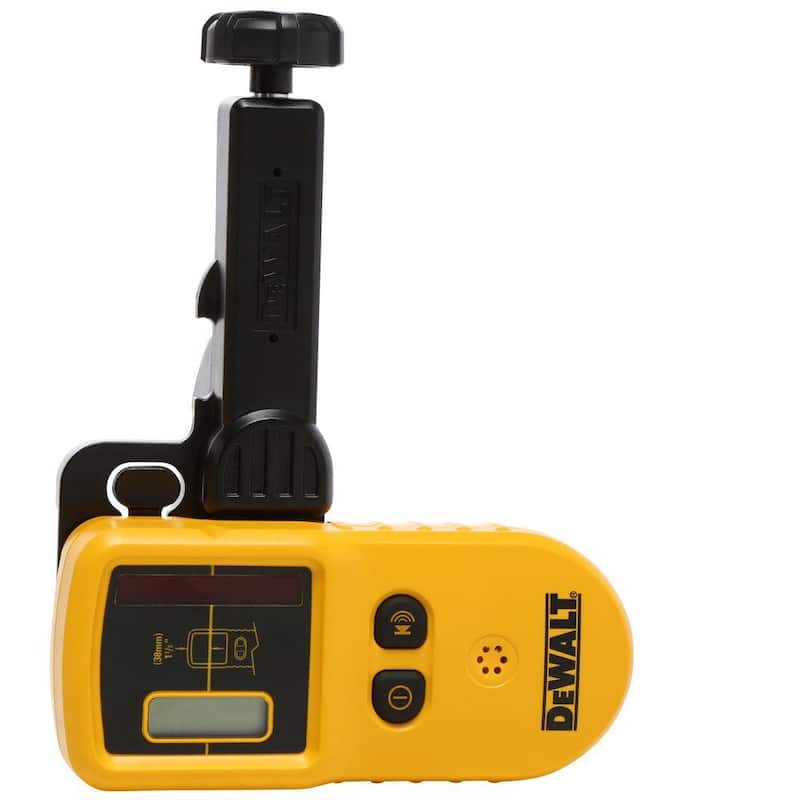DEWALT Nivel Láser Rotativo Autonivelante de 150 pies en Rojo con Detector y Abrazadera, Soporte de Pared, Control Remoto, Bolsa, (2) Pilas D y (1) Pila de 9V - DW074KD