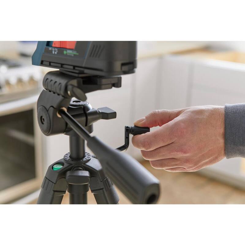 Bosch 100 ft. Láser de autonivelación verde con tecnología VisiMax, trípode compacto Mount Plus con altura extensible - GCL10040G+BT150