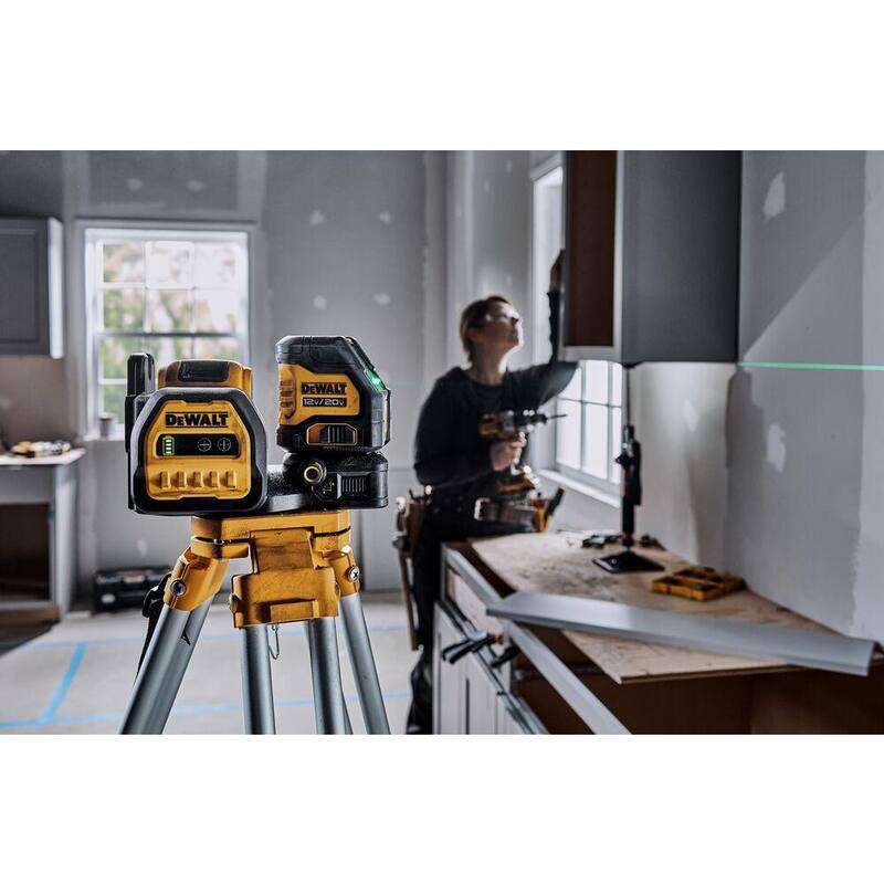 Nivel láser de líneas cruzadas verde inalámbrico DEWALT 20V Max (solo herramienta) - DCLE34020GB