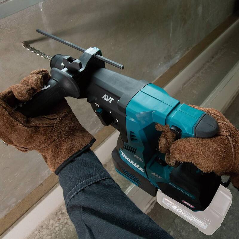 Martillo rotativo inalámbrico Makita 40V Max XGT sin escobillas de 1-1/8 pulgadas, con mandril intercambiable, compatible con AWS (Herramienta Únicamente) - GRH02Z