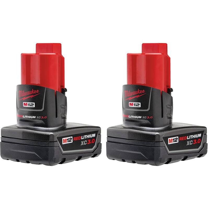 Kit de nivel láser Milwaukee M12 de 12 volts de 125 ft. con líneas cruzadas y puntos de plomada verde inalámbrico de iones de litio con 3 baterías y trípode - 3622-21-48-11-2412-48-35-1411
