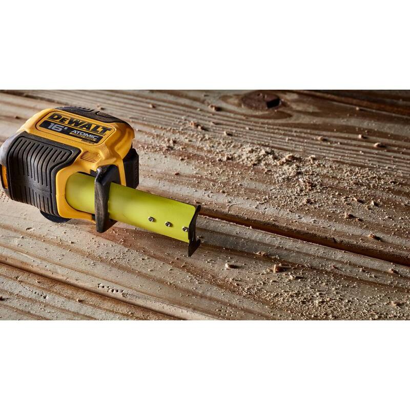 Cinta métrica DEWALT ATOMIC de 16 pies x 1-1/8 pulgadas - DWHT38116S
