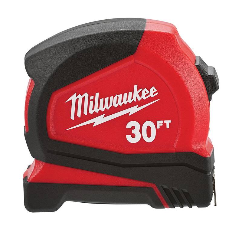Cinta métrica de 30 pies Milwaukee Compact con escala fraccionaria y 9 pies de alcance - 48-22-6630.