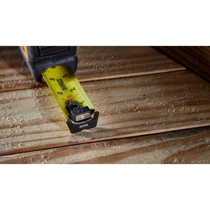 Cinta Métrica Resistente DEWALT 16 pies x 1-1/4 pulgadas - DWHT36916S