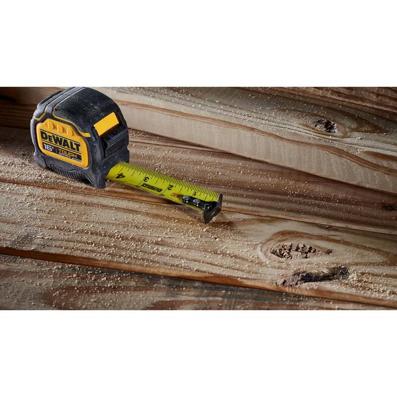 Cinta Métrica Resistente DEWALT 16 pies x 1-1/4 pulgadas - DWHT36916S