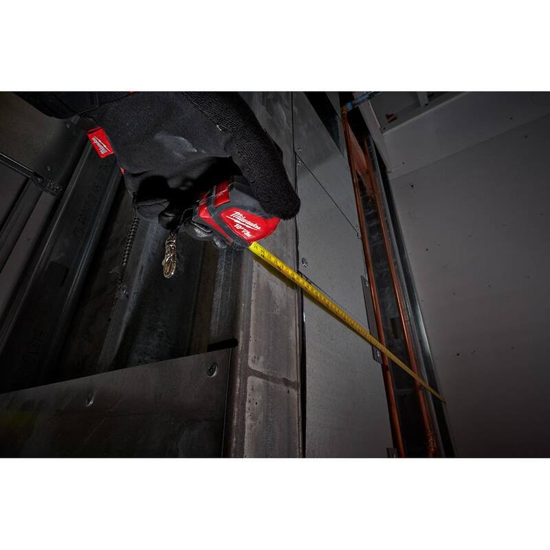 Milwaukee Cinta Métrica de Llavero de 10 pies con Luz LED - 48-22-6601