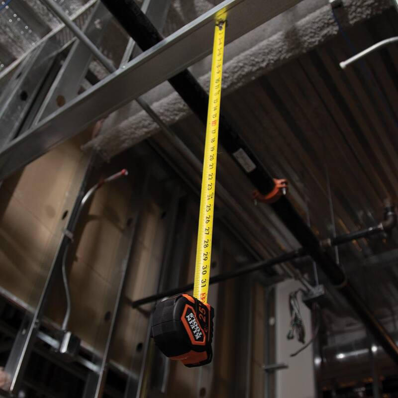 Cinta métrica de 25 pies con gancho doble magnético - 9225R de Klein Tools