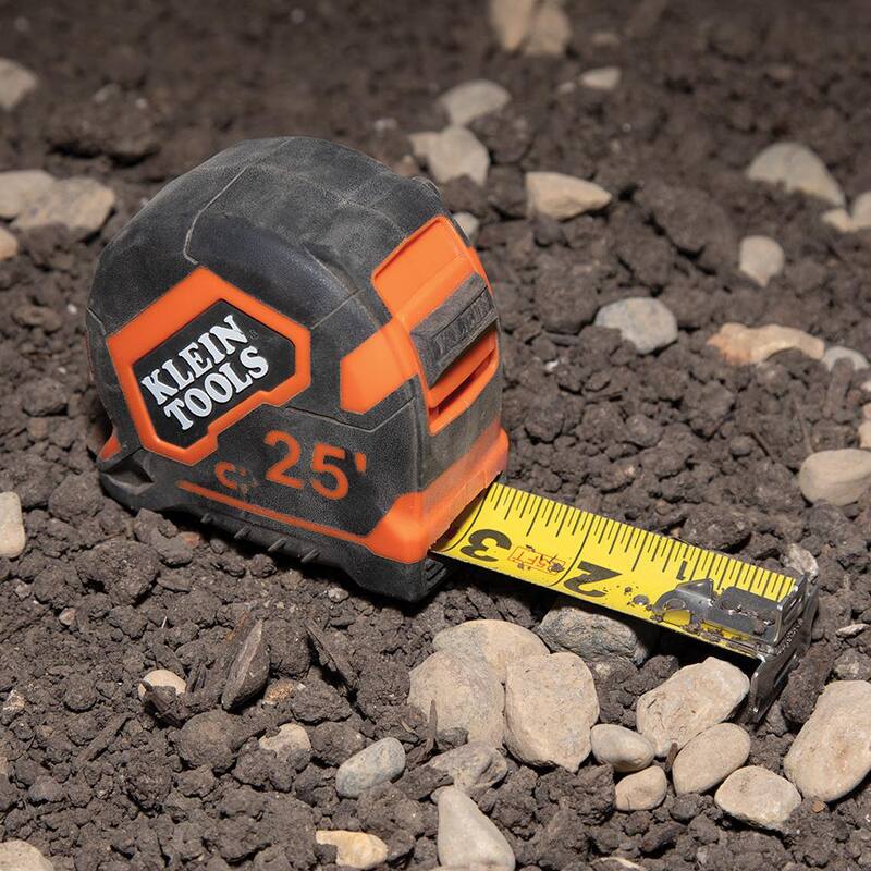 Cinta métrica de 25 pies con gancho doble magnético - 9225R de Klein Tools