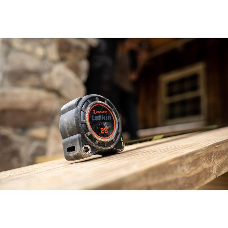 Cinta métrica de doble cara Crescent Lufkin 1-3/16 in. x 25 ft. Shockforce Nite Eye G1 - L1125B-02
