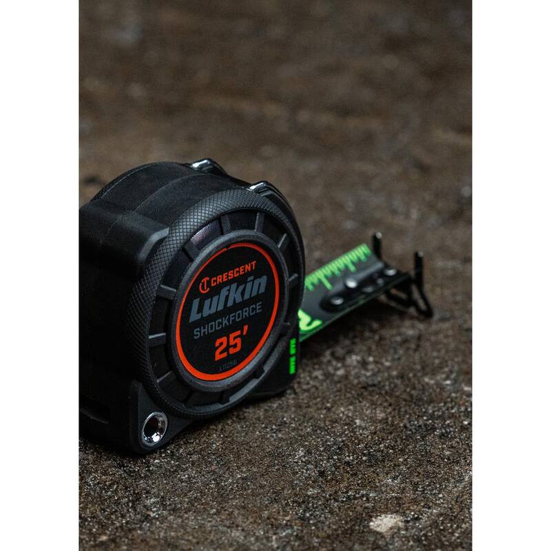Cinta métrica de doble cara Crescent Lufkin 1-3/16 in. x 25 ft. Shockforce Nite Eye G1 - L1125B-02