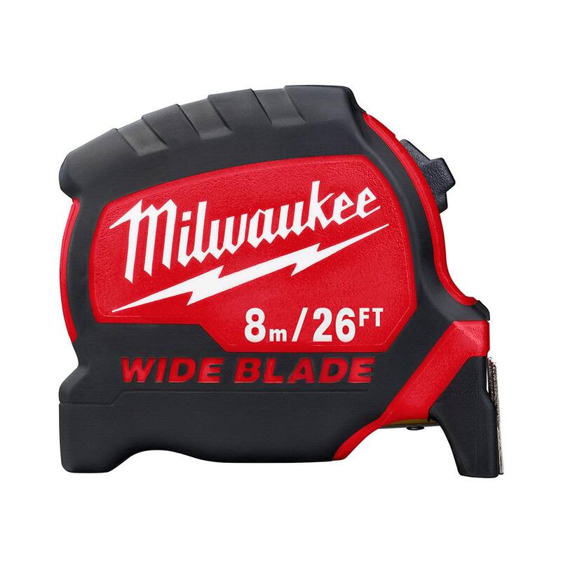 Cinta métrica con hoja ancha de 8 m / 26 ft y 1-5/16 pulgadas de Milwaukee con alcance de 17 ft - 48-22-0226