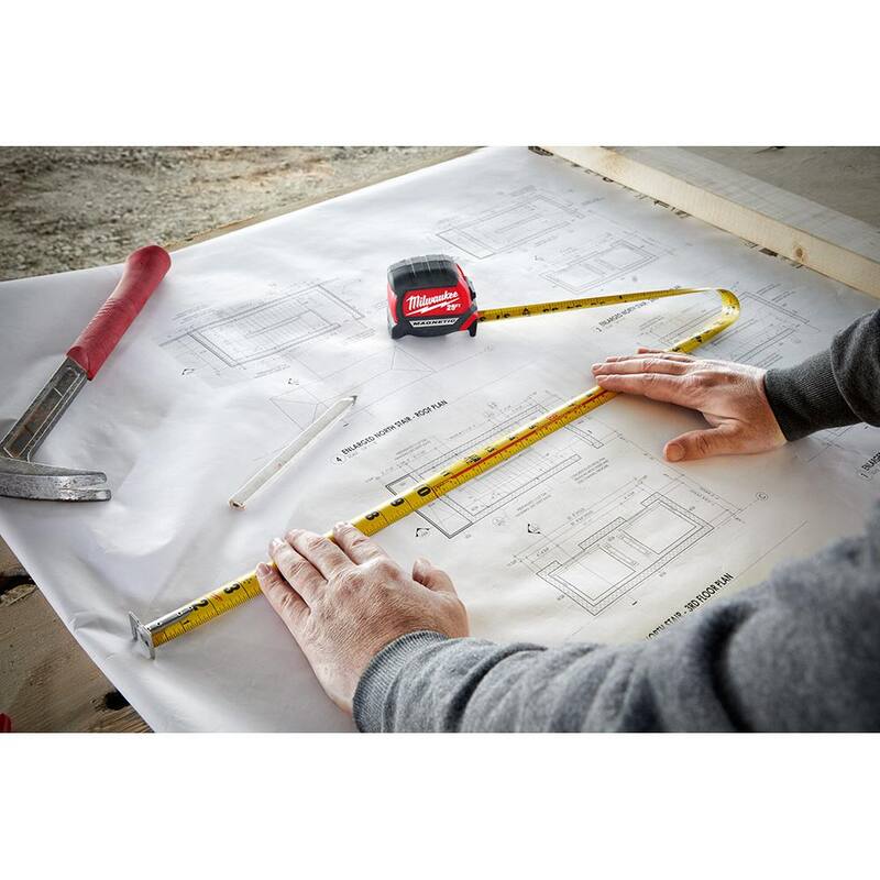 Milwaukee Cinta Métrica Magnética Compacta de 35 pies x 1 pulgada con alcance de 15 pies y Cuchillo Utilitario Plegable FASTBACK Compacto - 48-22-0335-48-22-1500