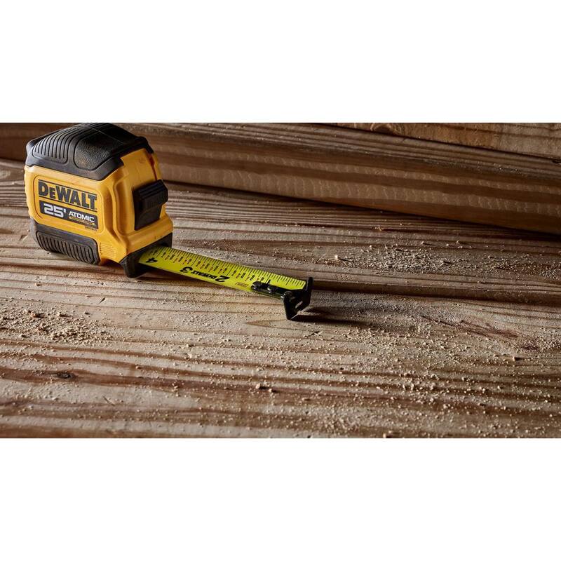 Cinta métrica DEWALT de 25 pies x 1-1/8 pulgadas ATOMIC (paquete de 2) - DWHT38125SX2