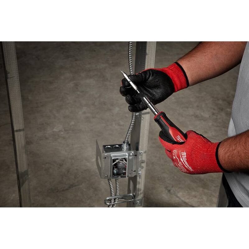 Milwaukee Cinta Métrica Magnética Compacta de 25 pies x 1 pulgada con Destornillador de 11 en 1 - 48-22-0325-48-22-2761