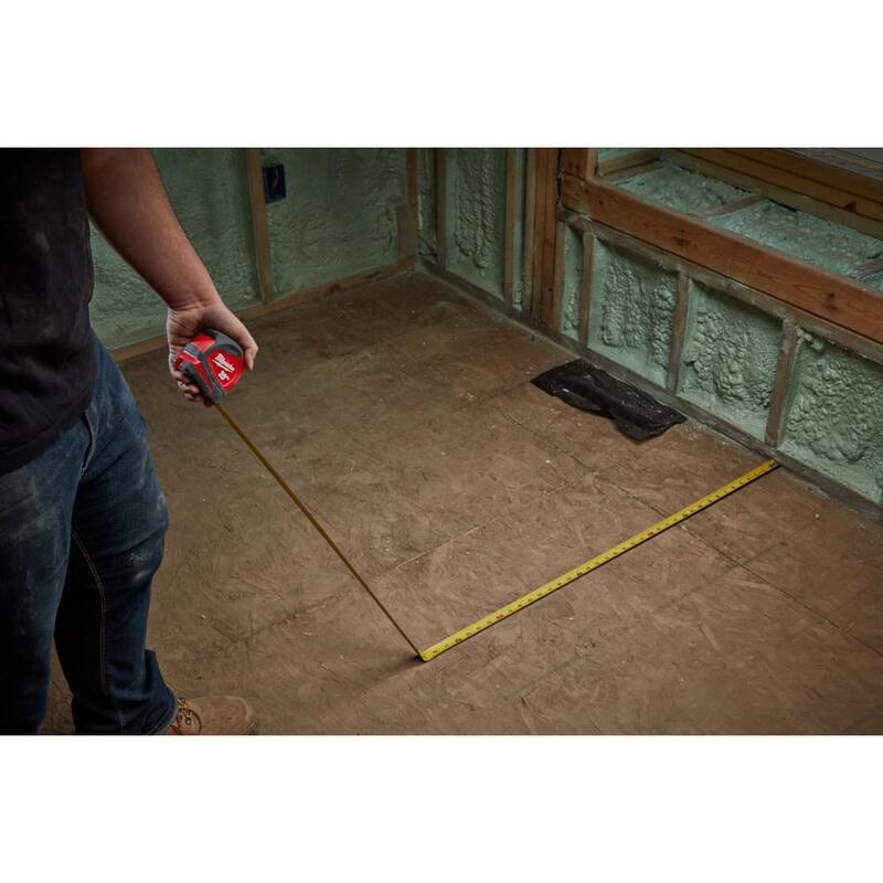 Milwaukee 30 pies Cinta Métrica Compacta con Nivel de Burbuja de 10 pulgadas de Aluminio Fundido con bloqueo de 360 grados - 48-22-6630-48-22-5210