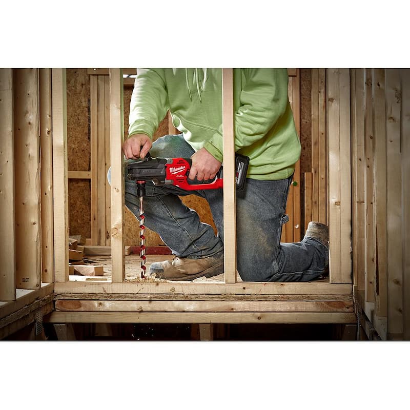 Milwaukee M18 FUEL 18V Lithium-Ion Brushless Cordless Hole Hawg 7/16 pulgadas Taladro de ángulo recto con Quick-Lok y juego de sierras de corona PACKOUT de 9 piezas - 2808-20-49-56-9295.