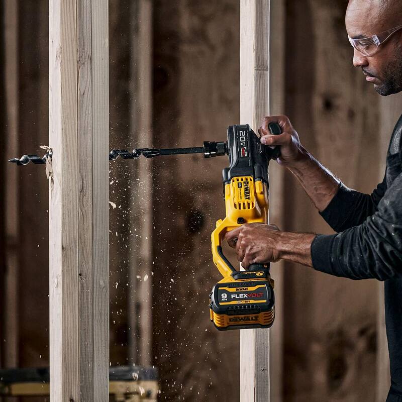 DEWALT 20V Taladro Compacto de Travesaños y Montantes inalámbrico sin escobillas de iones de litio de 7/16 pulg.  Kit con Ventaja FLEXVOLT y (1) Batería de 9.0Ah - DCD445X1