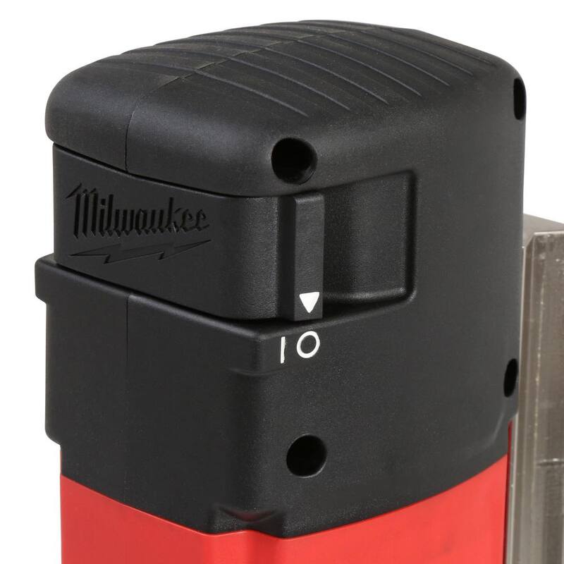 Equipo de Taladro Magnético Milwaukee de 13 Amperes y 1-5/8 pulgadas - Kit 4274-21