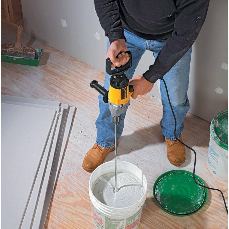 Taladro mezclador de concreto DW130V DEWALT de 9 amperes y 1/2 pulgadas con mango en forma de pala