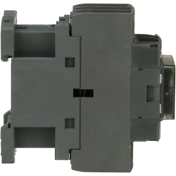 Contactor magnético no inversor Schneider Electric 120VAC 3P 9A NEMA 00 - T02AN13G7