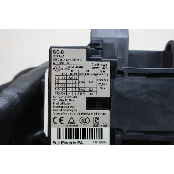 Interruptor magnético de 2.8-4.2A Amp 110-120/120-130V-AC Starter de voltaje completo - SW-0/2E de Fuji Electric.