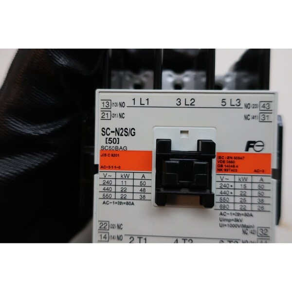 Arrancador de voltaje completo de 40Hp, 24-36A Amps, 24V-DC - SC50BAG 3GW2F0MY22K de Fuji Electric
