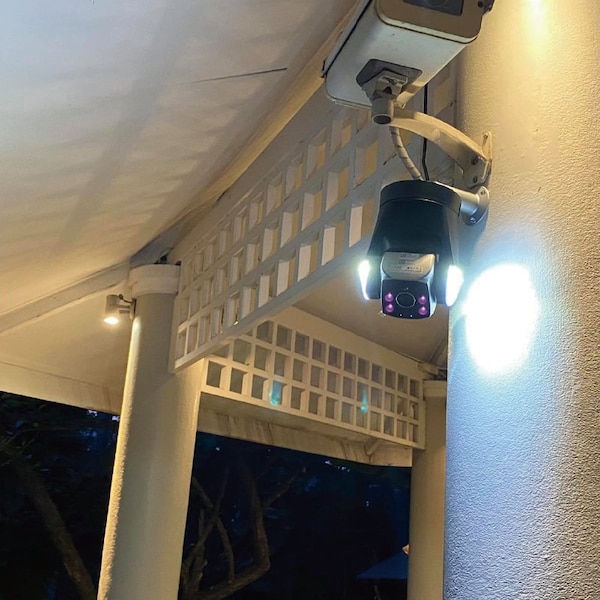 Amaryllo Ares Pro Biometric Auto Tracking Outdoor Wi-Fi Security Camera - ACR1608R4SBKC1