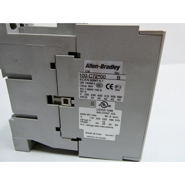 Allen Bradley 120V-AC 90A AMP 50HP AC CONTACTOR - 100-C72D10

Contactador de CA de 120V-AC, 90A, 50HP - 100-C72D10