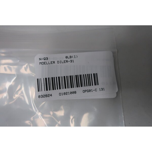 Moeller MINI RELAY 120V-AC CONTACTOR DE CORRIENTE ALTERNA - DILER-31