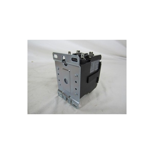 Eaton OPEN N-R 2P 40A DP CONT BOX LUGS W/QC TERM 120VAC COIL - C25DNF230B

Eaton ABIERTO N-R 2P 40A DP CONT CAJA LUGS W/QC TERM BOBINA DE 120VAC - C25DNF230B
