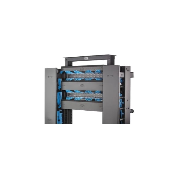Panel de gestión de cables horizontal de Hubbell Premise Wiring, 1U, 19" de ancho, 3" de extensión, con cubierta y 4 anillos negros - HS13C