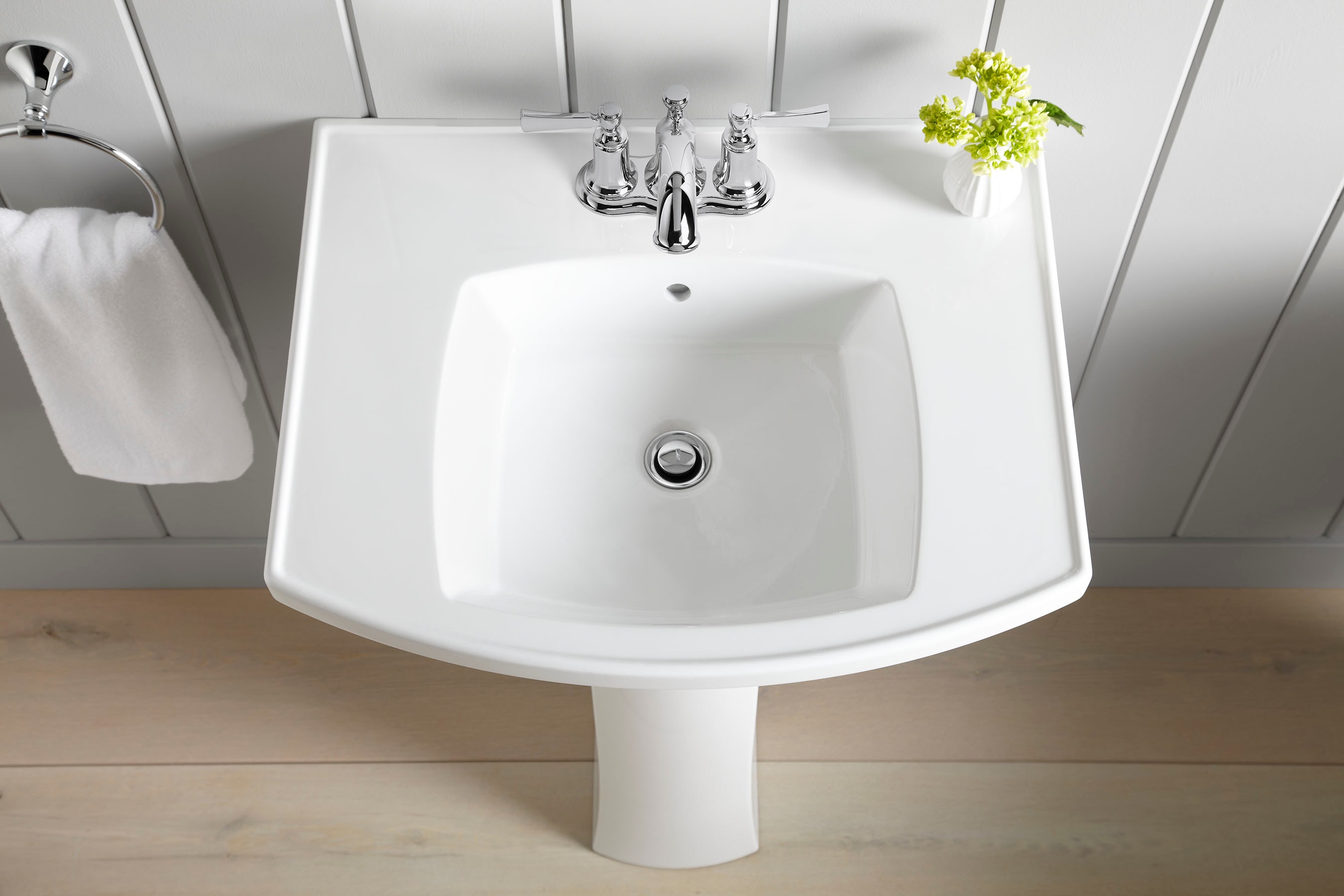 Base de lavabo en pedestal de porcelana vitrificada blanca Elliston de KOHLER (6.5 pulg. x 7.44 pulg. x 29 pulg.) - R6375-0