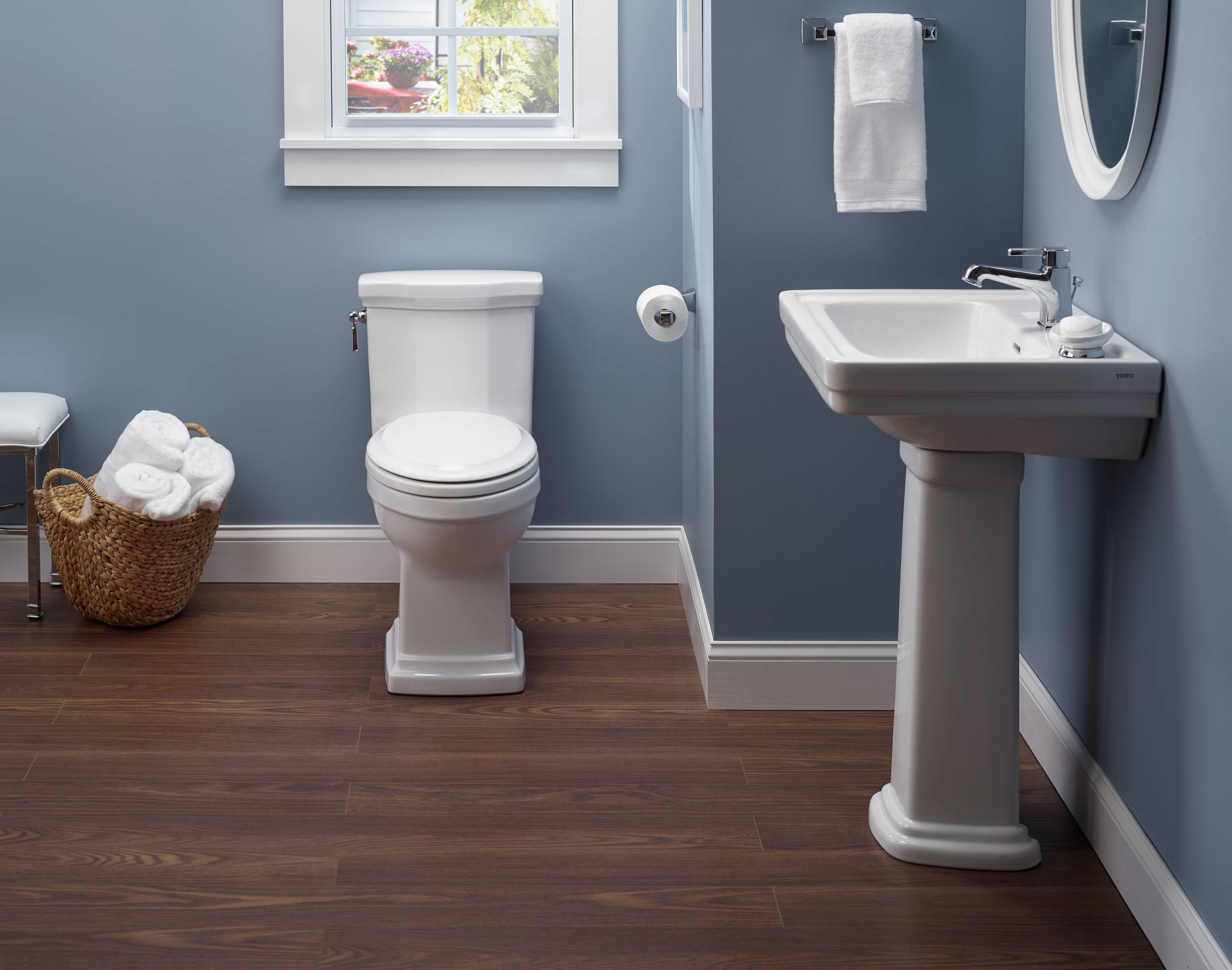 TOTO Promenade Fregadero con pedestal de porcelana vitrificada en color blanco algodón (22.25 pulgadas x 27.5 pulgadas x 34 pulgadas) - LPT530.8N-01