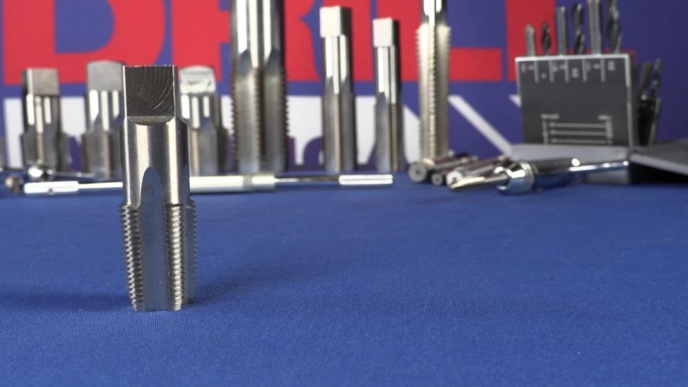 Drill America 1-in-11-1/2 NPT 5-Flute Carbon Steel Npt (Pipe) Tap - DWTPT1INCH