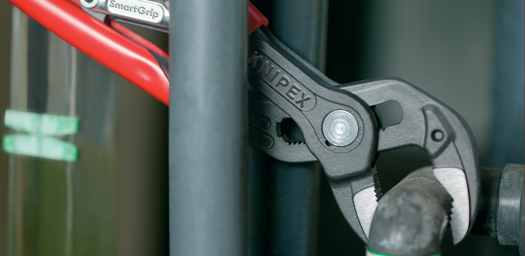 KNIPEX Pinzas de lengüeta y ranura SmartGrip ajustables automáticamente de bomba de agua de 10 pulgadas - 85 01 250 SBA