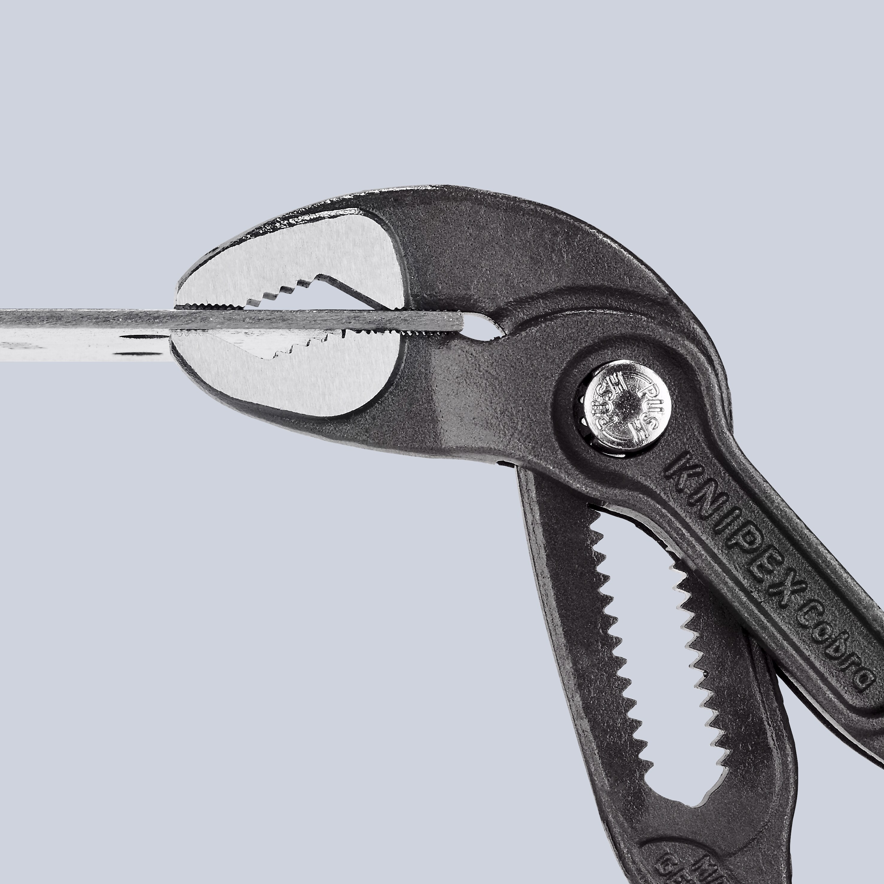 KNIPEX KNIPEX Cobra 12.25 pulgadas Lengua y alicate de ranura - 87 02 300 T BKA

Por favor, avísame si necesitas ayuda con algo más.