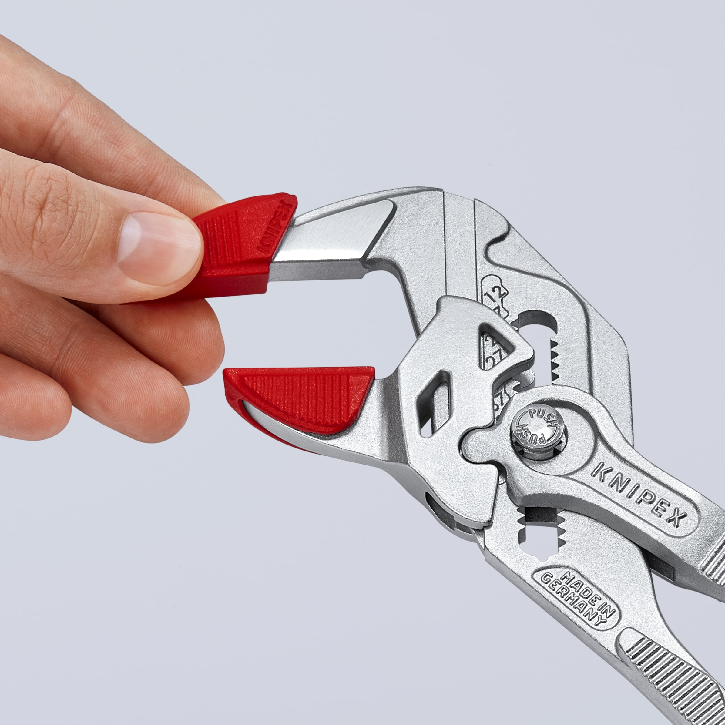 KNIPEX Llave alicates roja de 10 pulgadas - Construcción de plástico - Fácil instalación con enganche - Paquete de 3 pares - 86 09 250 V01