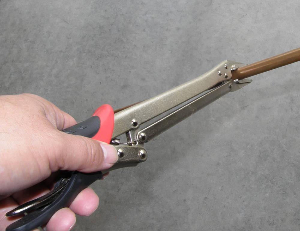 Pinzas de Bloqueo TRIPLETT TRIPLETT de 15 pulgadas con Agarre Acolchonado - Construcción de Acero para Aplicaciones Eléctricas - TT-200