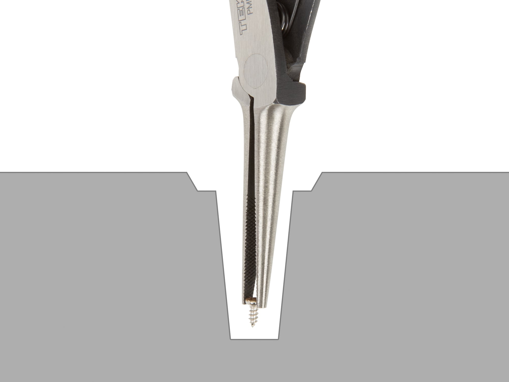TEKTON Pinzas de punta aguja de mandíbula dentada de 5.4 pulgadas - PMN01001