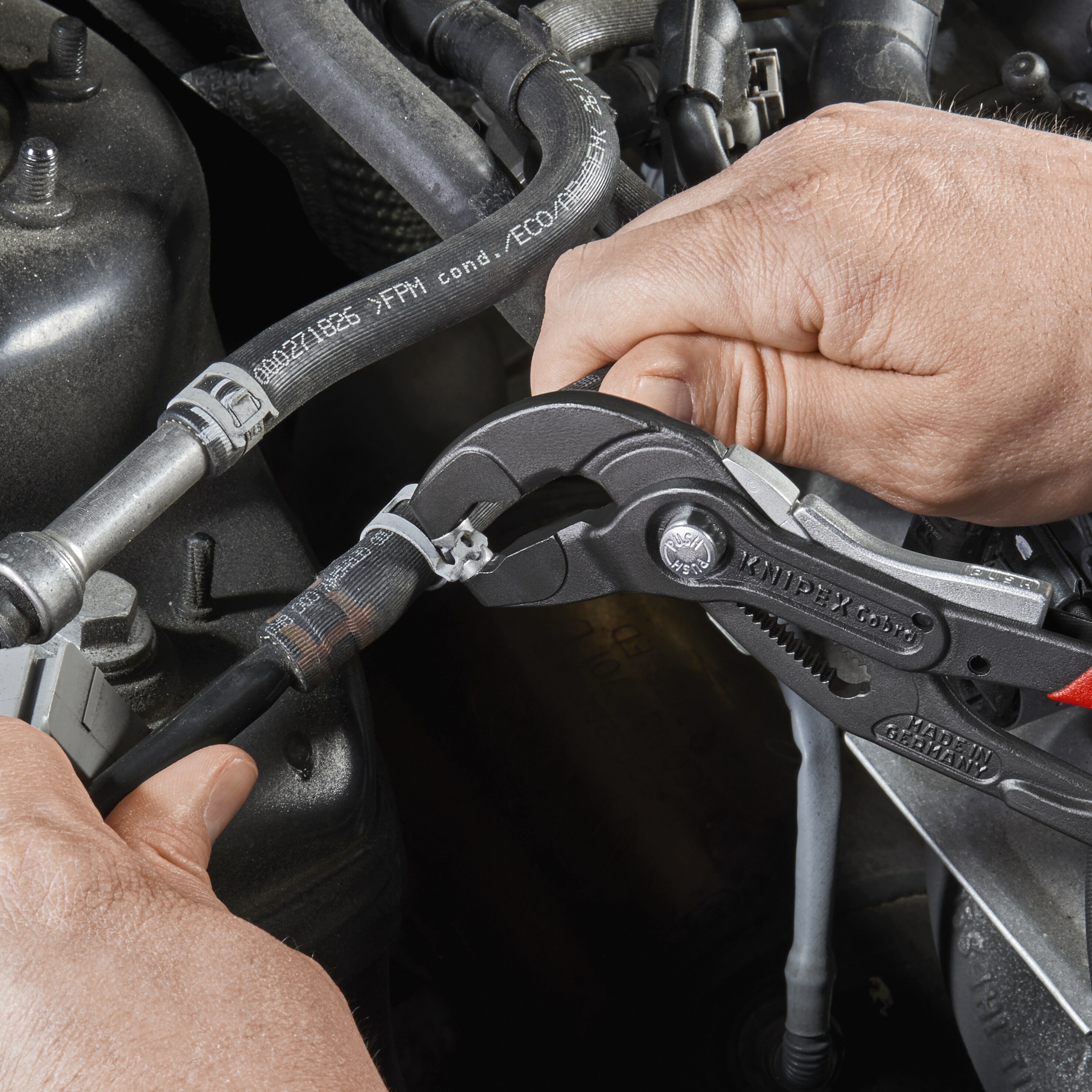 KNIPEX Pinzas ajustables de lengüeta y ranura automotriz 9.85 pulgadas de acero cromo vanadio para abrazaderas de manguera - 85 51 250 AF