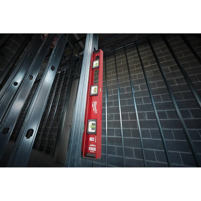 Nivel de I-Beam magnético de 24 pulgadas en Milwaukee - MLIBM24