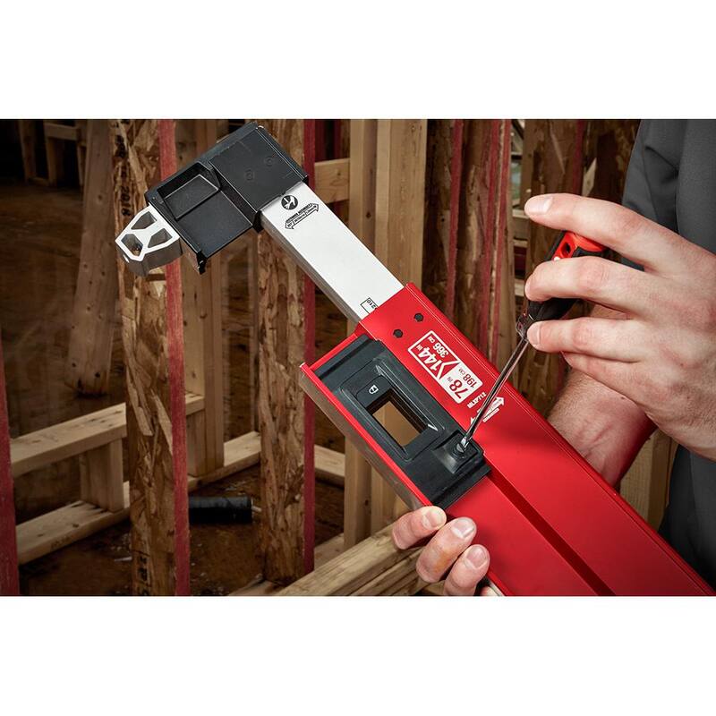 Nivel de caja expandible REDSTICK Milwaukee de 78 pulgadas a 144 pulgadas - MLXP712