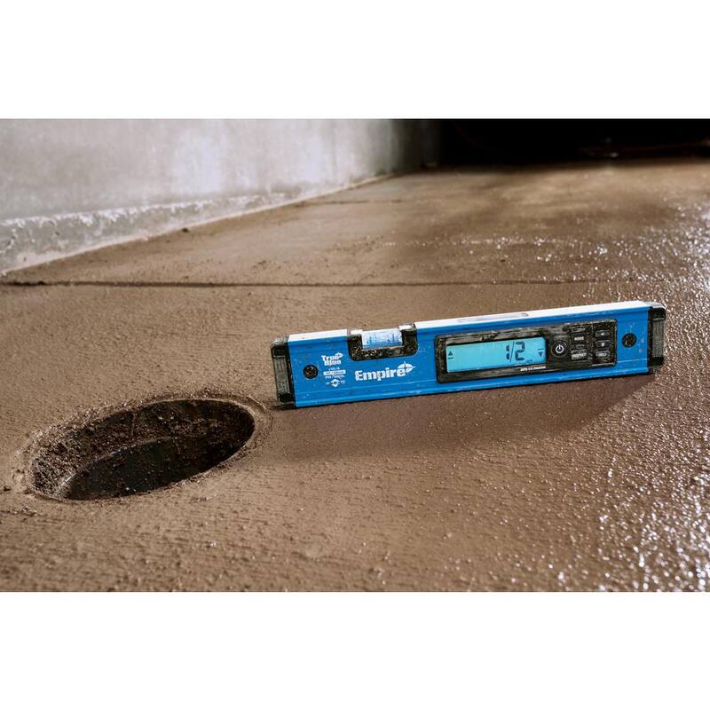 Nivel de caja digital magnético Empire de 48 pulgadas con nivel de torpedo magnético de 8 pulgadas y escuadra de rafter - em105.48-Em71.8-E2994