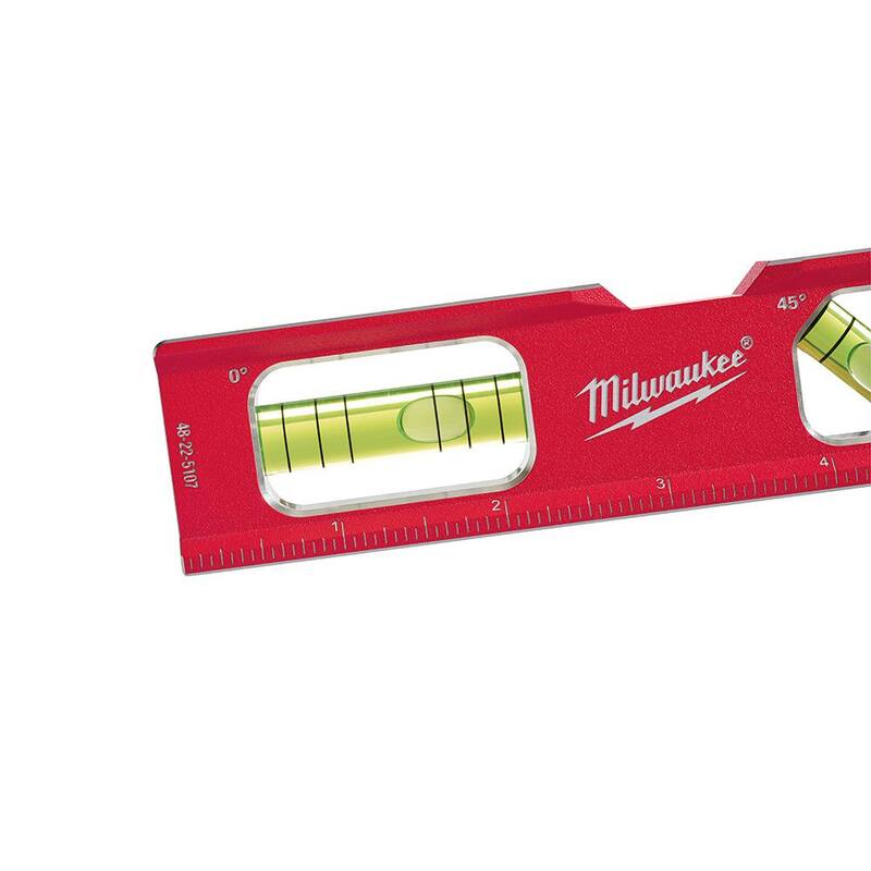 Nivel torpedo de 7 pulgadas de Milwaukee con Cinta Métrica Compacta de Bloqueo Automático de 25 pies - 48-22-5107-48-22-6825.