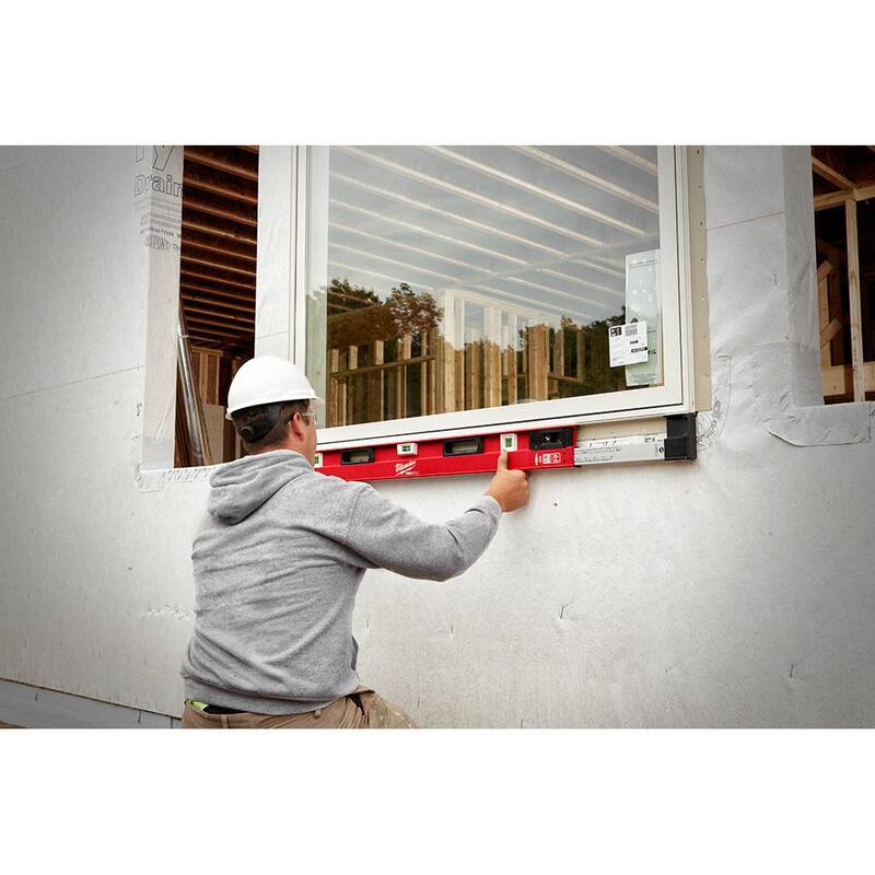 Nivel de caja magnética extensible Milwaukee REDSTICK de 48 a 78 pulgadas - MLXPM78