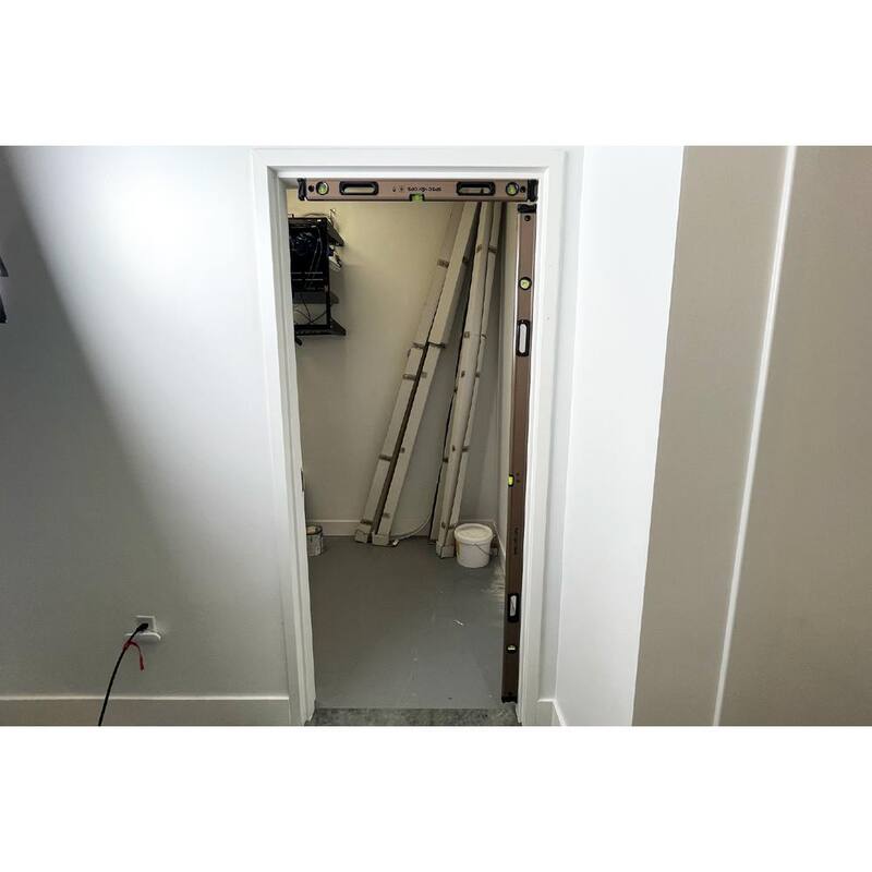 Nivel de caja de viga magnética SPEC OPS de 32 pulgadas, sistema de bungee para torniquete, burbujas de nivel 33% más grandes, de aluminio - SPEC-LEVEL32M